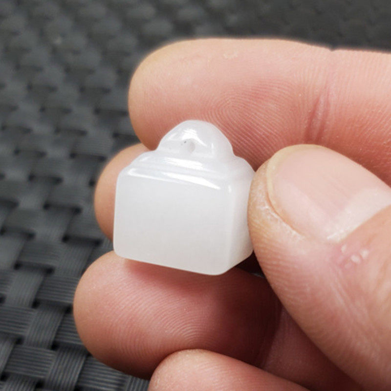 玉石挂件新疆和田白玉印章挂件金丝玉秤砣挂件白玉挂件项链坠