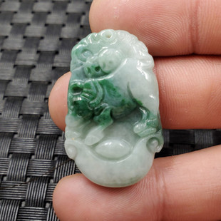 实物拍照天然玉石翠玉生肖牛挂件俏色玉石生肖牛吊坠玉牛玉坠
