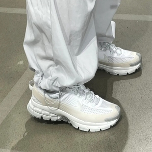 Nike耐克男鞋VomeroRoam厚底老爹鞋健身训练缓震跑步鞋HJ4646-100