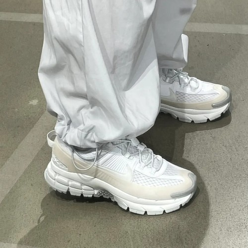 Nike耐克男鞋VomeroRoam厚底老爹鞋健身训练缓震跑步鞋HJ4646-100