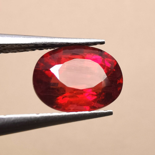 【精品裸石】2.97克拉 红色 椭圆形 Rubellite 天然红宝碧玺