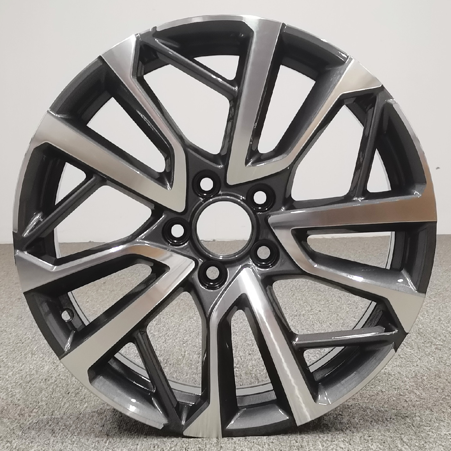 适用于18寸长城哈佛H6轮毂哈弗M6 H5 H4 H7 H8 哈弗F7X轮毂185670