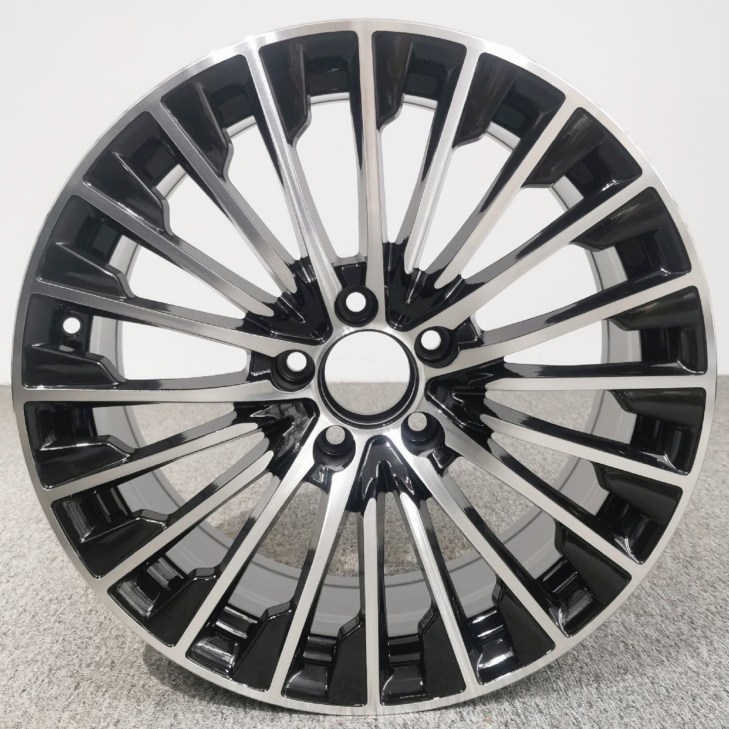 适用于奔驰A级E级C级S级奔驰GLC GLA  E200 E300 C200L轮毂FBX122