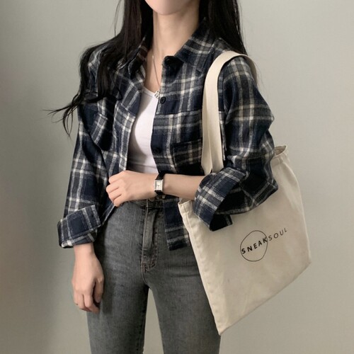 批发宽松长袖chic短款格子衬衫潮