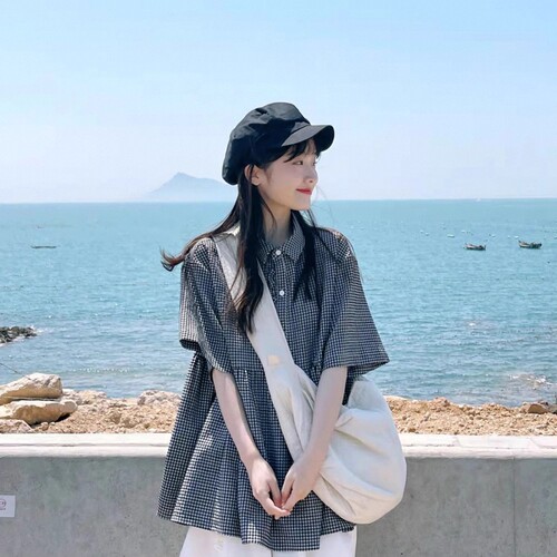 批发减龄文艺宽松裙摆格子衬衫潮