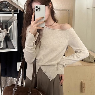 秋冬女装批新款发时尚设计感开叉露肩上衣打底不规则斜肩针织衫潮