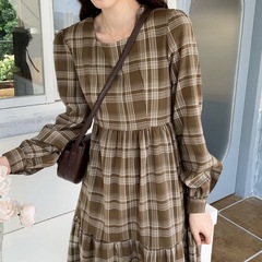 Shooting autumn and winter new Korean version thick small fresh medium length Plaid Dress girl student long skirt
