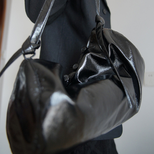 本相织物原创设计文艺复古手提腋下斜挎皮包 通勤慵懒单肩布包