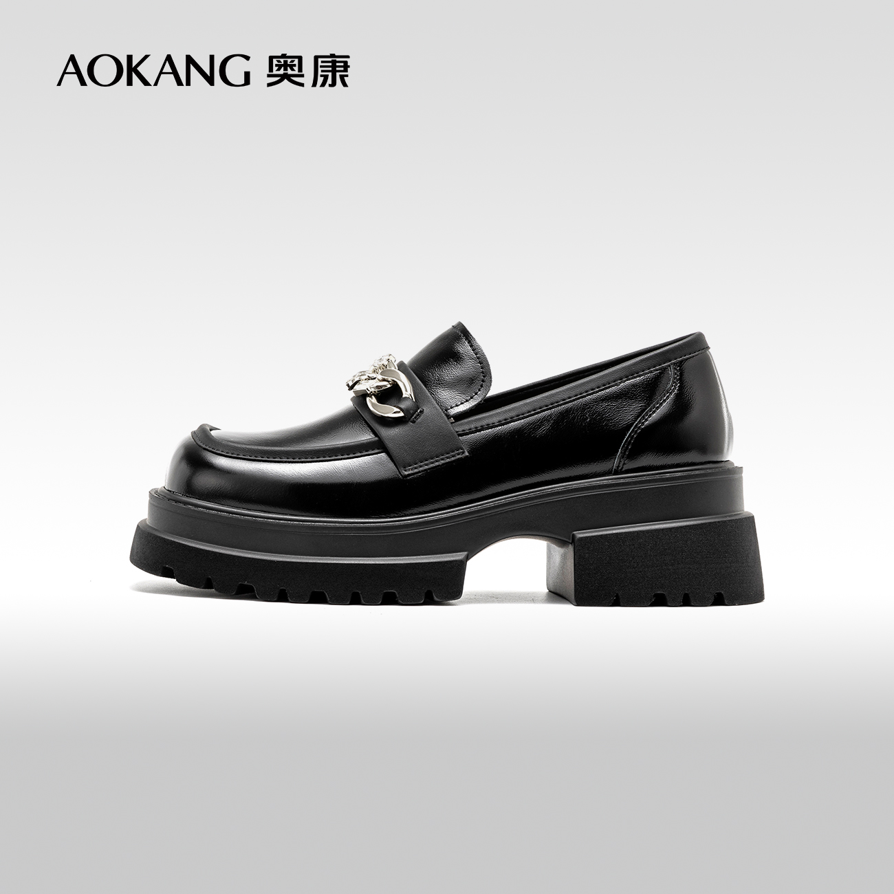 奥康复古英伦风小皮鞋