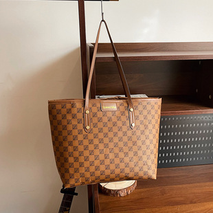 百搭简约休闲洋气手提单肩包跨 轻奢时尚 小众设计托特2025冬季 新款