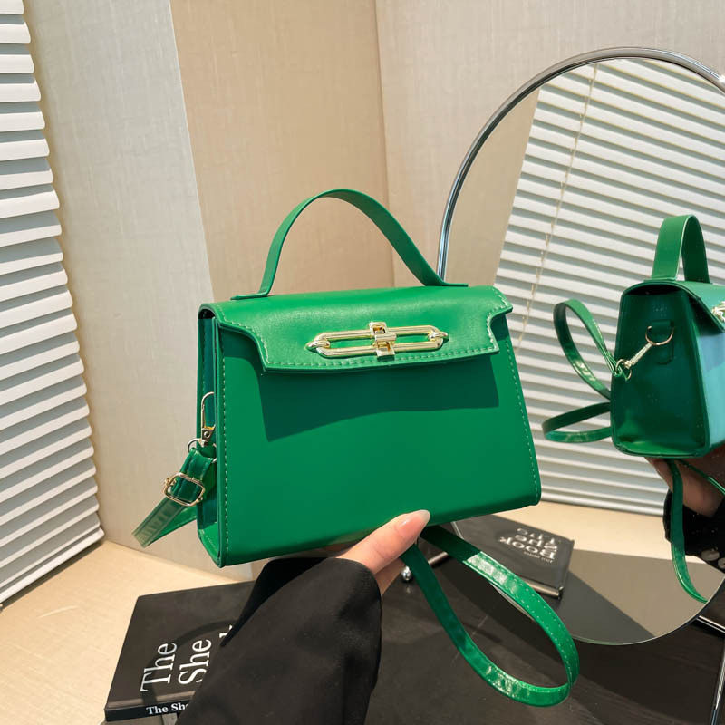 2025新款时尚休闲简约通勤大容量优雅气质纯色手提单肩斜挎小方包