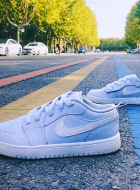 NIKE JORDAN 1 LOW 耐克AJ1童鞋儿童轻便魔术贴运动鞋 FN7376-400