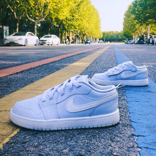 NIKE/JORDAN1低帮小童板鞋