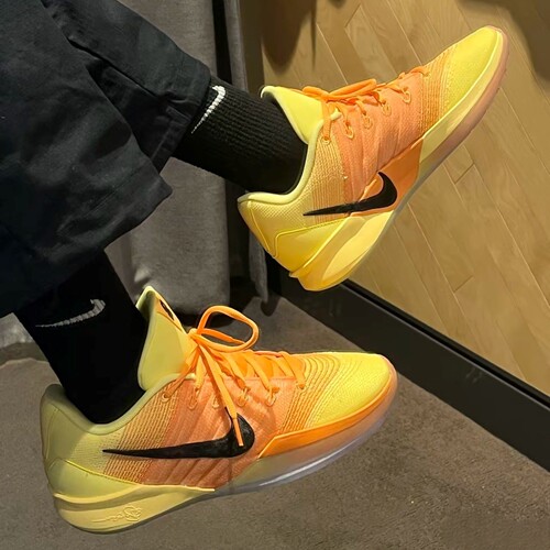 Sabrina3耐克低帮实战篮球鞋