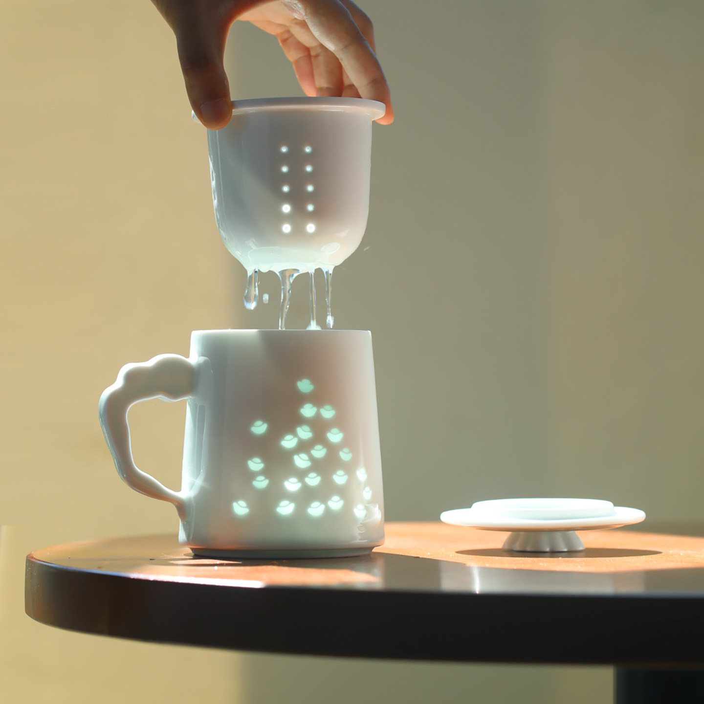 景德镇玲珑陶瓷办公杯套装泡茶杯