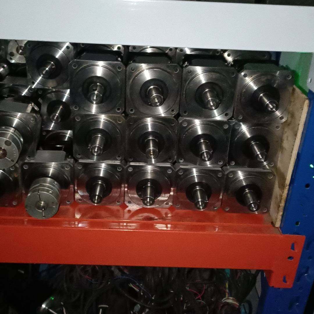 90减速机，A1B090L1一4一P2一S2议价 维修！！！