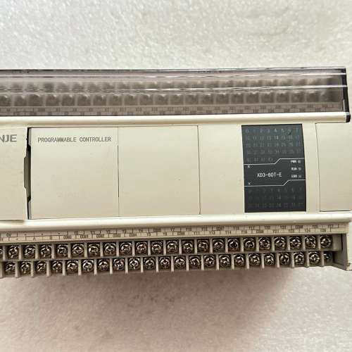 信捷XD5E-60T～E，机器上拆下来的，功能包好邮，成议价也可维修