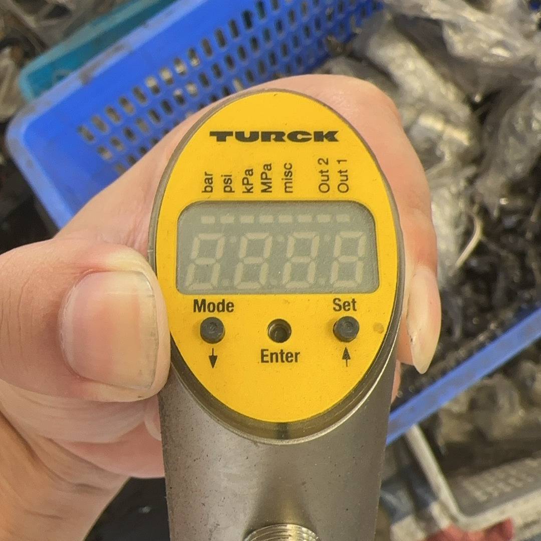 图尔克传感器 PS100R-401-2UPN8X-H议价 维修！！！