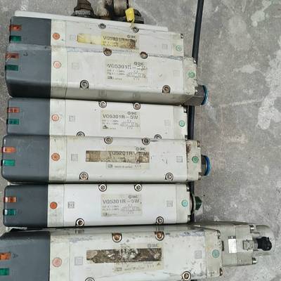 SMC电磁阀VQ5301R-5W，有12个，议价 维修！！！