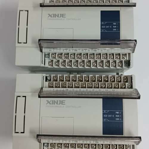 信捷XC5-24T-E，2只，新机成色，实拍图 。自带4轴高议价也可维修