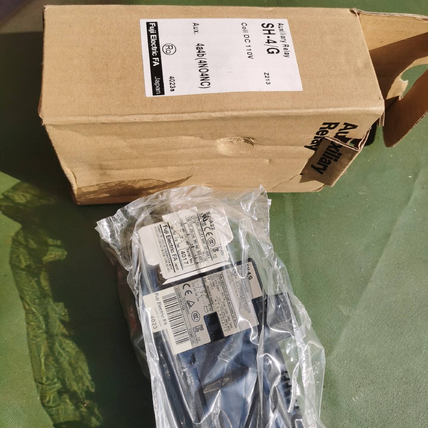 富士接触器 SH-4/G  SZ-A22 1只，议价 维修！！！