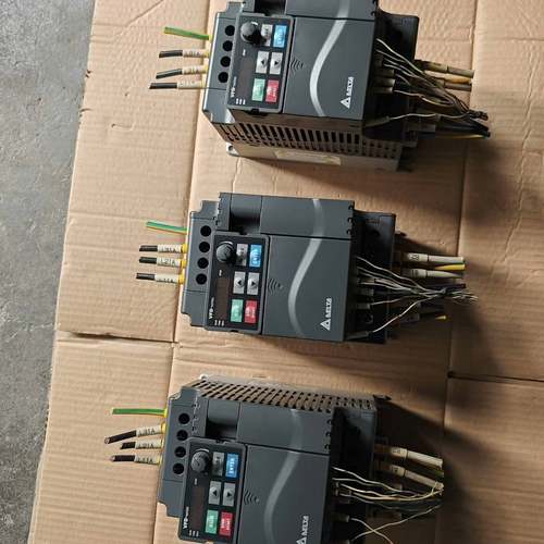 台达变频器VFD037E23A  3.7KW  三议价 维修！！！