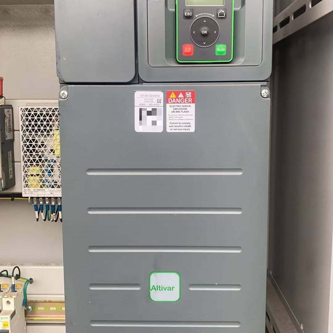 ATV610D45n4装柜成色，议价 维修！！！