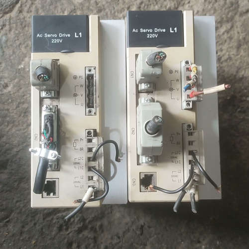 通航伺服驱动器  THSF-L1-230T，成色如图，功议价也可维修