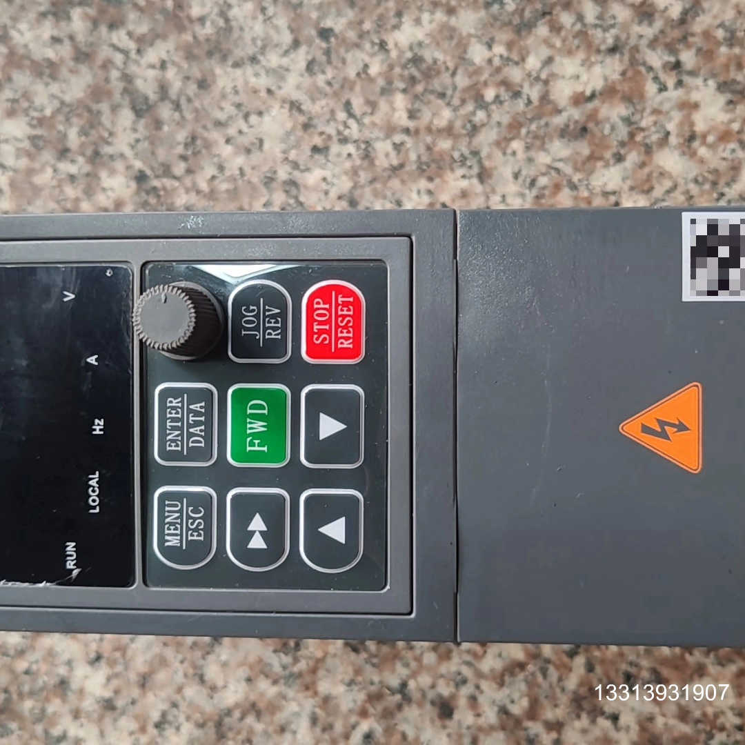 源信变频器型号  V9-2S0015 G议价也可维修