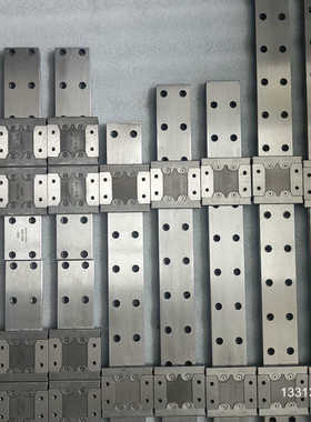 直线导轨台湾CPCMR15WN，滑块安装孔距是45*20，组议价也可维修