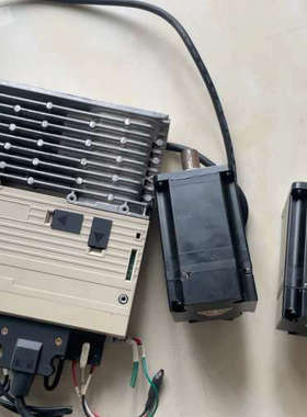 安川伺服电机400w，SGMJV-04ADL21，两个，伺服议价也可维修