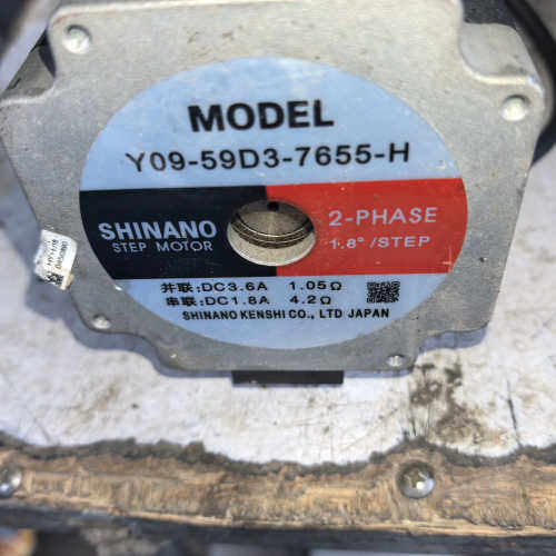 信浓步进系列，步进驱动器一个（Y2SSR4）电机议价也可维修