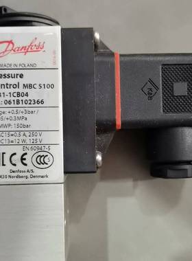 丹佛斯压力开关061B102366，议价 维修！！！