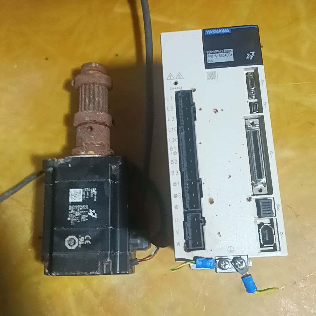 安川7系伺服驱动器，电机，0议价 维修！！！