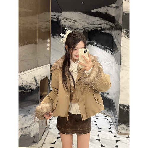 拉拉家2025冬季新款高级钉钻环保毛短款加厚外套GFC250102-1