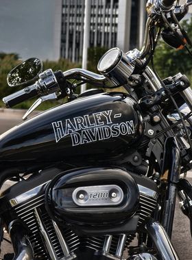 适用于哈雷公路滑翔ST版油箱新版拉花硬汉883香帅改装防水车贴纸