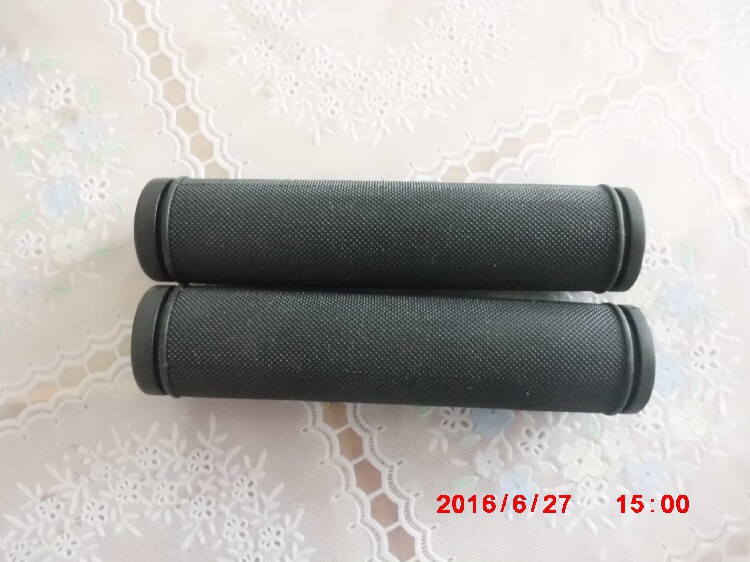 Poignées de vélo GIANT - Ref 2346525 Image 1