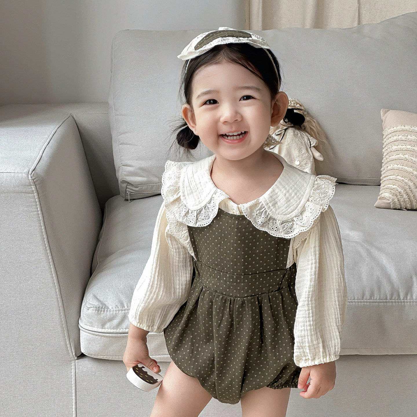 点兮2025秋季新款婴幼儿背带哈衣套装女宝宝包屁衣衬衣发带三件套