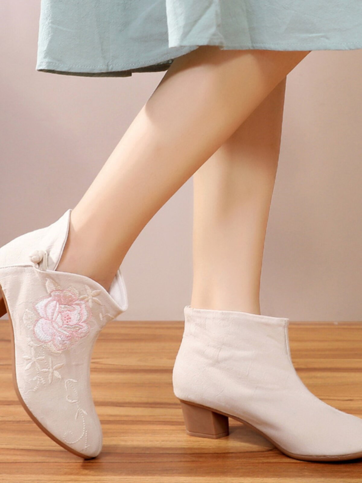 ZEN BOOTS CHEONGSAM MID-HEEL BOOTS WOMENS OLD BEIJING CLOTH SHOES ETHNIC STYLE HANFU RETRO EMBROIDERED HIGH-HEELED ZEN SHOES