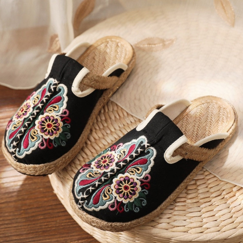 2026民族风布拖鞋亚麻鞋女外穿拼接棉麻老北京布鞋平跟松紧绣花鞋