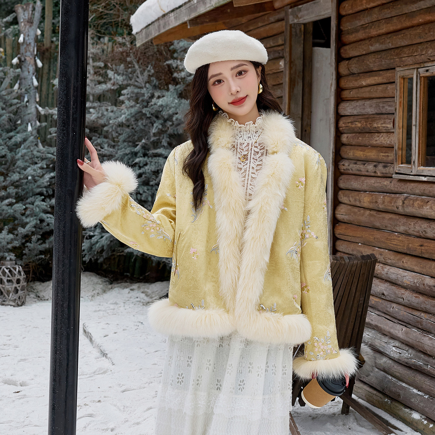 刺绣狐狸毛新中式国风90绒新款流行高级感女冬装上衣短外套羽绒服,女装/女士精品,羽绒服,淘宝优惠券,粉丝福利购,淘宝优惠卷