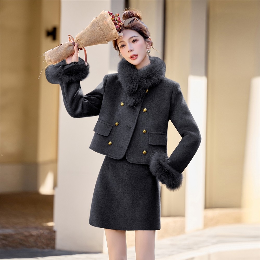 深灰色皮草围脖小香风套装女2025冬季轻奢羽绒服短外套短裙两件套,女装/女士精品,时尚套装,淘宝优惠券,粉丝福利购,淘宝优惠卷