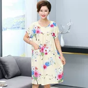 Phụ nữ trung niên tay ngắn váy ngủ nữ mùa hè cotton lụa MM MM trung niên mẹ lỏng áo ngủ cotton lụa - Đêm đầm