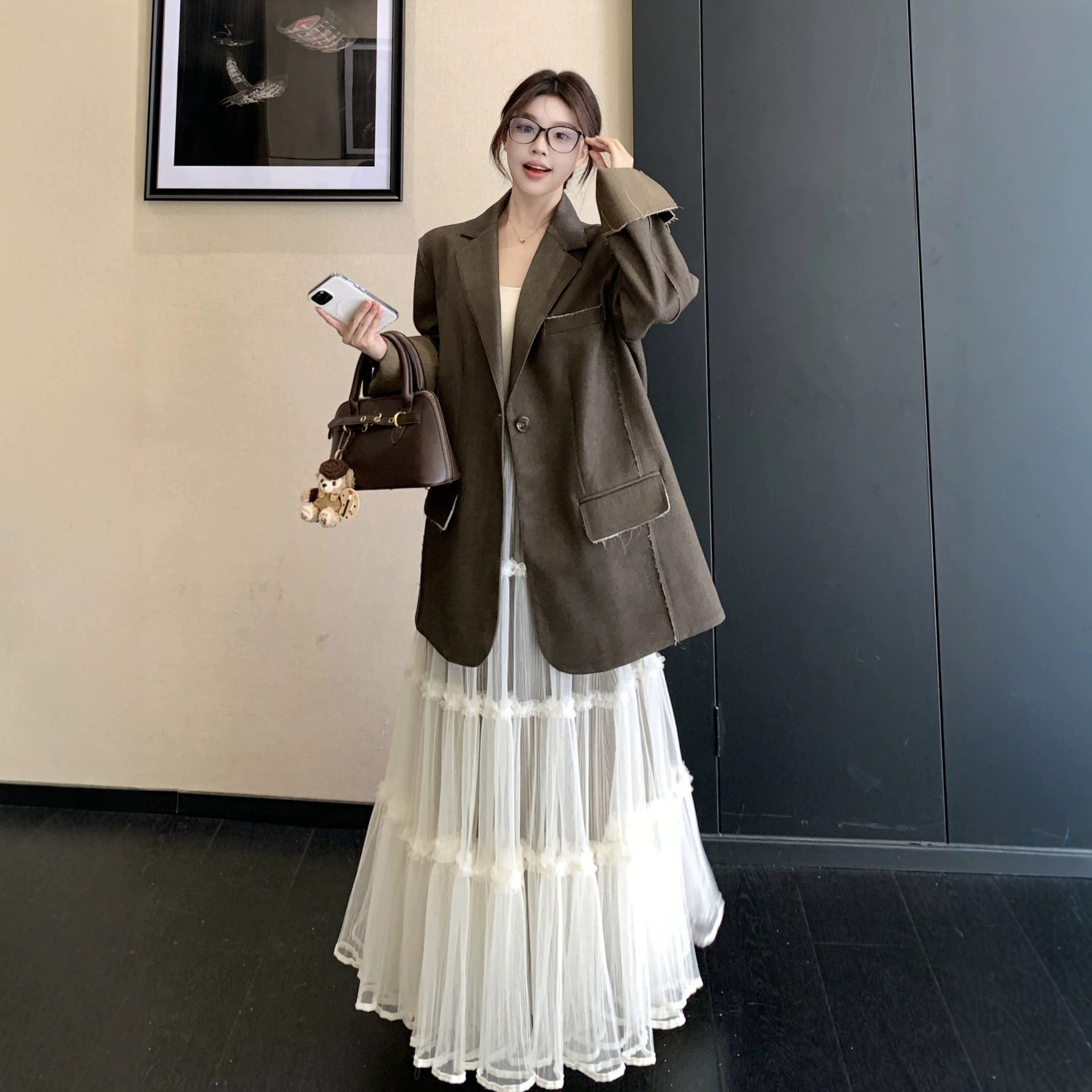 大码韩系复古咖色西装外套杏色半身裙两件套轻熟慵懒风时尚套装女