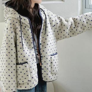 女童冬季连帽加绒加厚羊羔毛外套2025新款女大童冬装宽松毛毛衣。