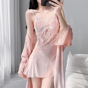 性感睡衣女款纯欲2025秋冬新款带胸垫蕾丝吊带睡裙长袖睡袍金丝绒