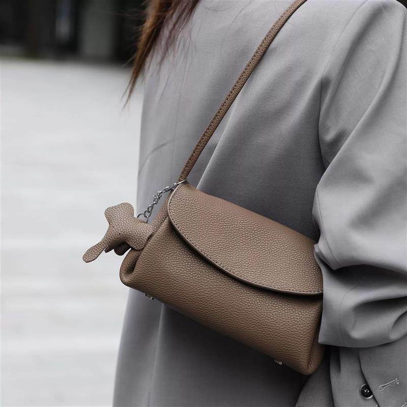 真皮小包2025春秋新款女包高级牛皮时尚休闲迷你手机包单肩斜挎包