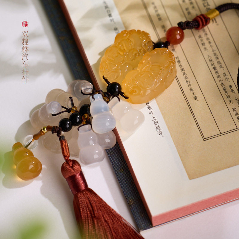 2025年新款玉髓双貔貅汽车挂件车内饰品玛瑙葫芦福禄车载吊坠礼物