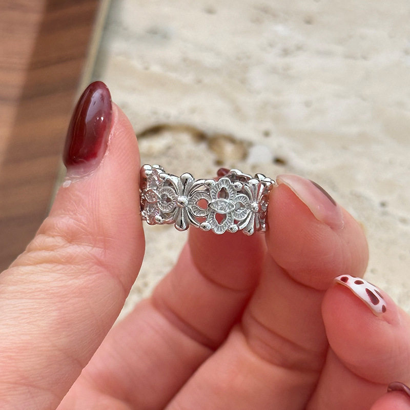 新款s925纯银镂空镶钻花朵戒指女简约轻奢港风个性精致开口指环