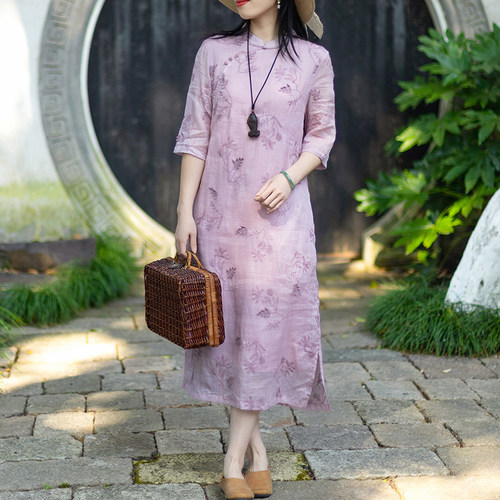 念江南清逸气质苎麻立体刺绣改良旗袍裙女温婉立领斜襟长款连衣裙